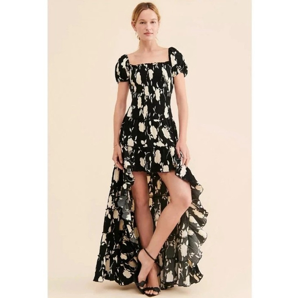 Muche Et Muchette Dresses & Skirts - Free People Muche et Muchette Sakura Hi-Low Ruffled Floral Dress Size M/L $359
